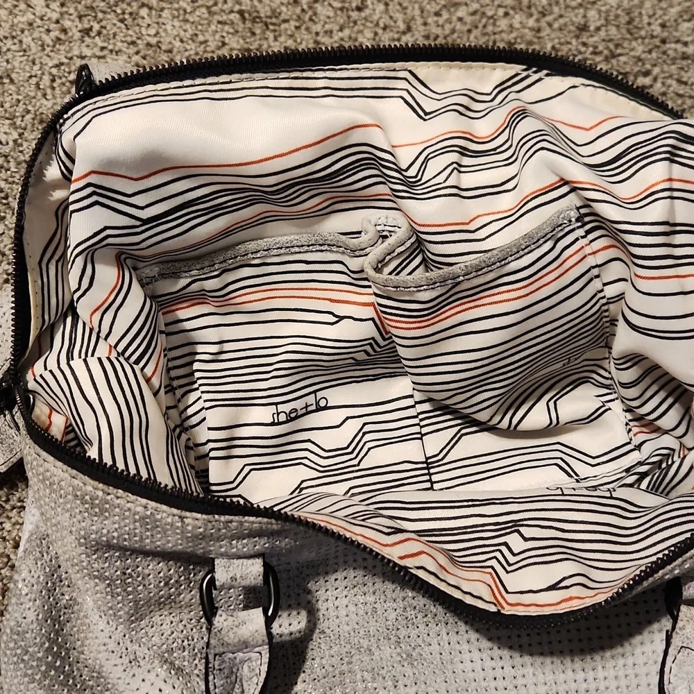 Handbag - Picture 4 of 7